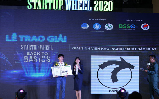 Nhóm sinh viên huy động hơn 10 tỷ đồng nhờ biến rác thải nhựa thành gạch, ngói: Bền gấp 16 lần bình thường, tuổi thọ tới 80 năm